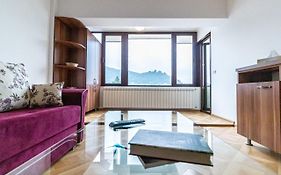Downtown Luxury Apartment